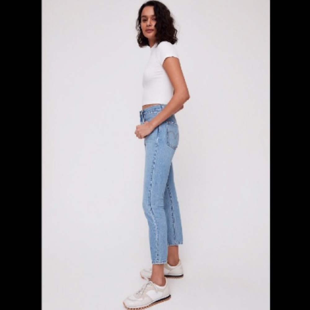 Levi’s Cropped 501 Skinny